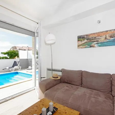 Laura Appartement *