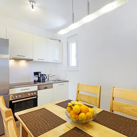 Laura Privlaka (Zadar)