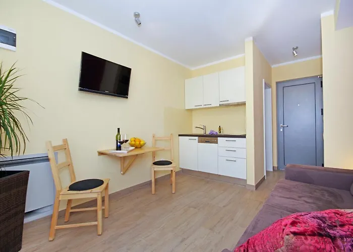 Laura Апартаменты *