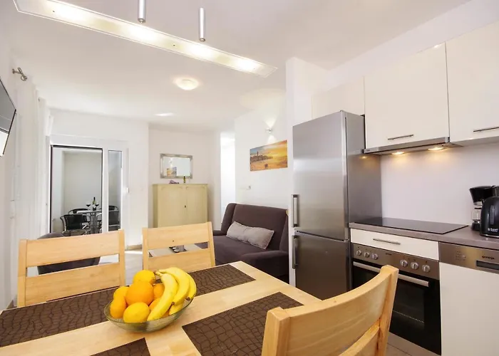 Laura Апартаменты