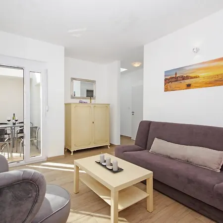 Apartamento Laura Privlaka (Zadar)