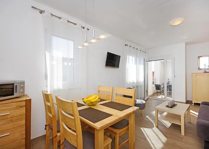 Apartament Laura *