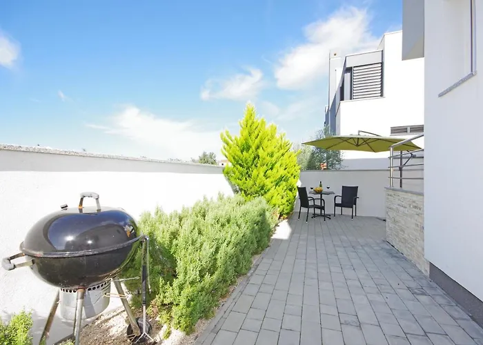 Laura Privlaka (Zadar)